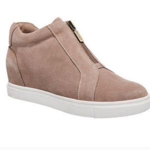 Blondo worn once Waterproof Suede Glenda Wedge Sneakers